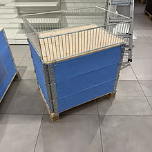 Halvpall 60x80 med 3 karmer, lokk og gitter – butikkbinge / kampanjekurv